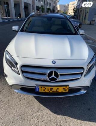 מרצדס GLA GLA200 Urban אוט' 1.6 (156 כ''ס) [2014-2017] בנזין 2015 למכירה בנצרת