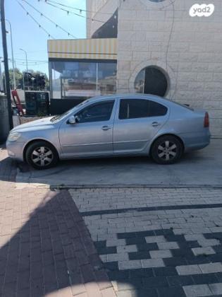 סקודה אוקטביה Ambiente אוט' 1.8 (160 כ''ס) בנזין 2009 למכירה במסעדה
