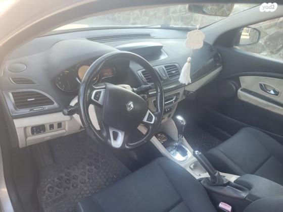 רנו מגאן אסטייט/ גראנד טור Expression אוט' דיזל 1.5 (110 כ''ס) דיזל 2013 למכירה בכנף