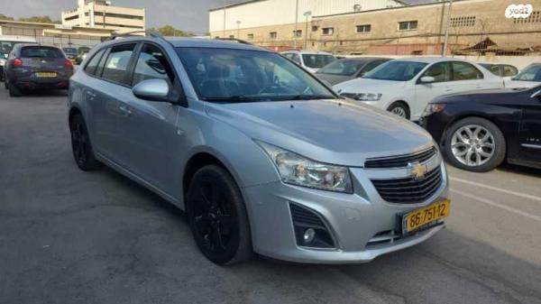 שברולט קרוז LT Platinum סטיישן אוט' 1.8 (141 כ"ס) בנזין 2013 למכירה בחיפה
