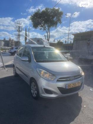 יונדאי i10 GL אוט' 1.2 (87 כ"ס) בנזין 2012 למכירה בחיפה