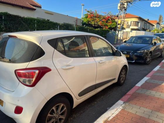 יונדאי i10 Premium אוט' 1.0 (66 כ"ס) בנזין 2016 למכירה בפתח תקווה