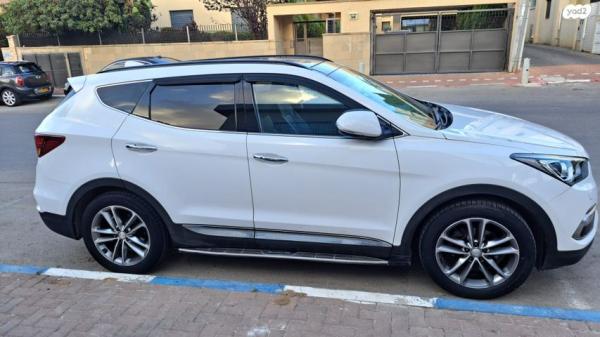 יונדאי סנטה פה 4X4 Elite אוט' בנזין 7 מק' 2.4 (192 כ''ס) בנזין 2016 למכירה בחדרה