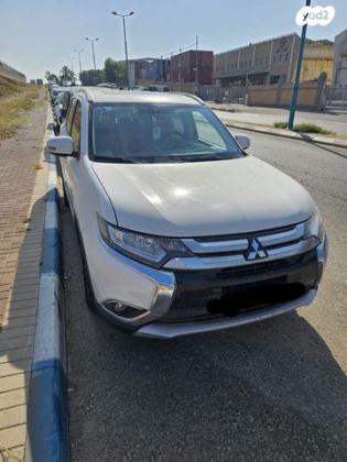 מיצובישי אאוטלנדר Instyle אוט' 7 מק' 2.0 (150 כ"ס) בנזין 2016 למכירה בגן יבנה