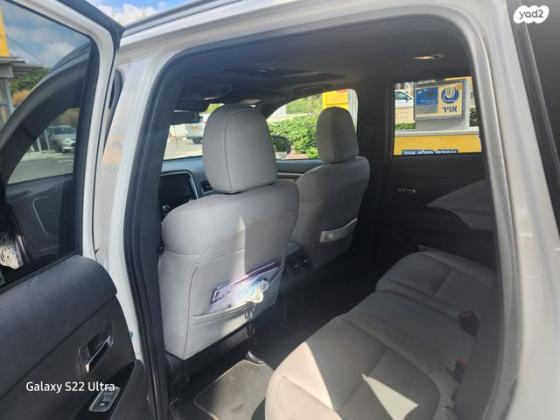 מיצובישי אאוטלנדר PHEV 4X4 Luxury הייבריד אוט' 5 מק' 2.4 (135 כ''ס) היברידי חשמל / בנזין 2020 למכירה במודיעין מכבים רעות