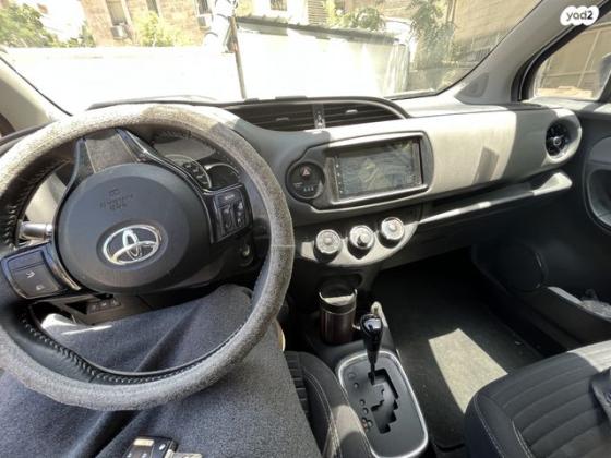 טויוטה יאריס Style אוט' 1.5 (112 כ"ס) בנזין 2019 למכירה בירושלים
