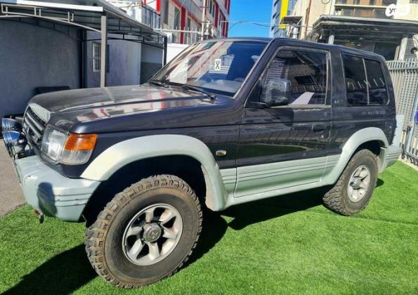 מיצובישי פג'רו קצר 4X4 GLS אוט' 5 מק' 3.0 (177 כ''ס) בנזין 1996 למכירה בחיפה