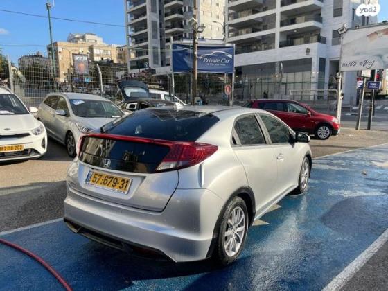 הונדה סיוויק האצ'בק החדשה Comfort אוט' 1.8 (142 כ''ס) בנזין 2014 למכירה ברחובות