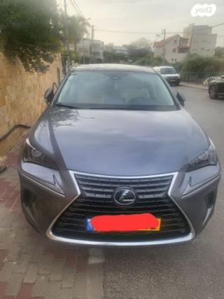 לקסוס NX NX300H Luxury הייבריד אוט' 2.5 (155 כ''ס) בנזין 2021 למכירה במעיליא