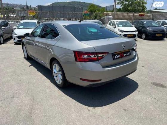 סקודה סופרב (עד 2019) Ambition אוט' 1.8 (180 כ''ס) בנזין 2017 למכירה במעיליא