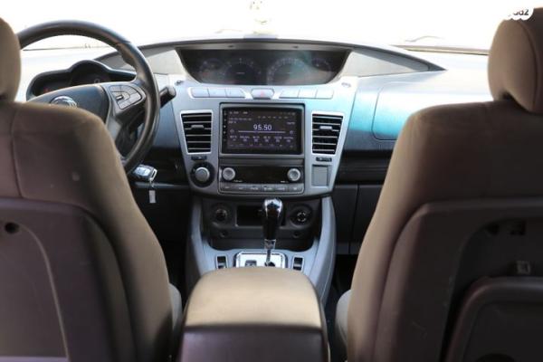 סאנגיונג רודיוס DLX אוט' דיזל 7 מק' 2.2 (178 כ"ס) דיזל 2016 למכירה במודיעין עילית