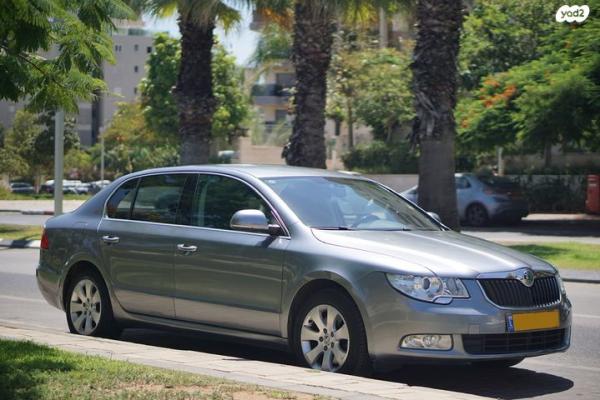 סקודה סופרב (עד 2019) Ambition אוט' 1.8 (160 כ''ס) בנזין 2011 למכירה בפתח תקווה