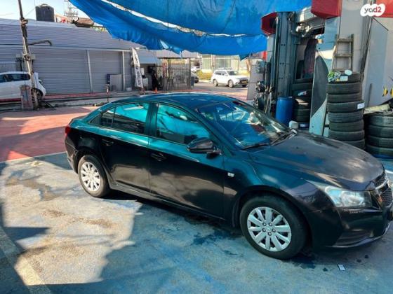 שברולט קרוז LS סדאן אוט' 1.6 (124 כ"ס) בנזין 2011 למכירה ברחובות