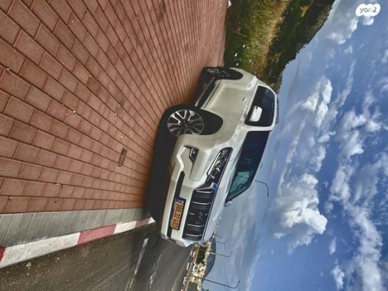 טויוטה לנד קרוזר ארוך Sahara אוט' 7 מק' דיזל 5 דל' 2.8 (204 כ"ס) דיזל 2023 למכירה באכסאל