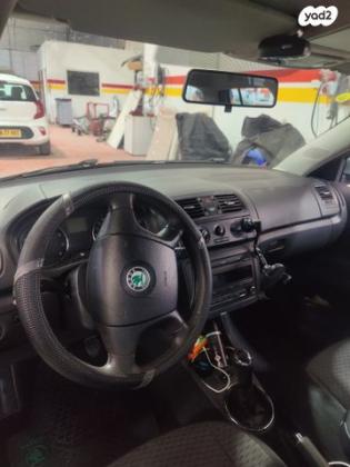 סקודה פאביה Ambiente ידני 1.4 (86 כ''ס) בנזין 2012 למכירה בתל אביב יפו