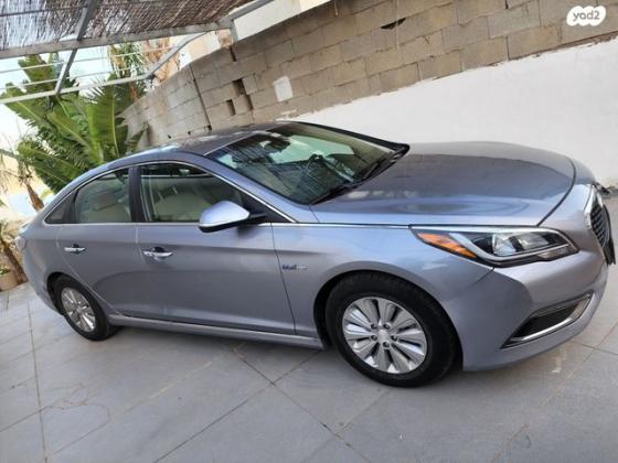 יונדאי סונטה הייבריד Premium הייבריד אוט' 2.0 (154 כ"ס) בנזין 2016 למכירה בפתח תקווה