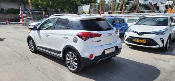 יונדאי i20 קרוס Premium אוט' 1.4 (100 כ"ס) בנזין 2016 למכירה בראשון לציון