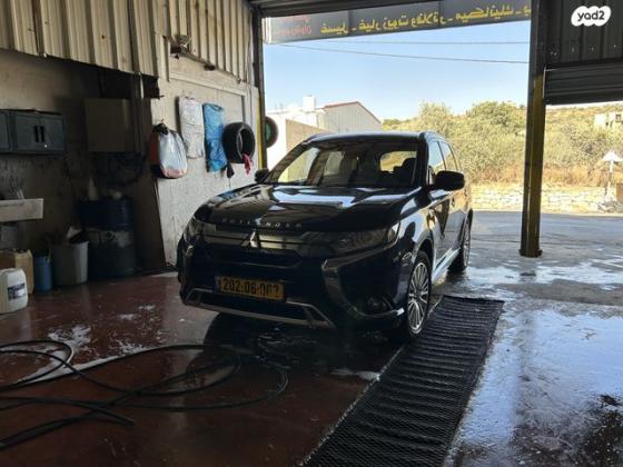 מיצובישי אאוטלנדר PHEV 4X4 Supreme הייבריד אוט' 5 מק' 2.4 (135 כ''ס) היברידי חשמל / בנזין 2020 למכירה בכפר ברא