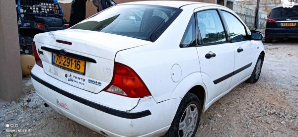 פורד פוקוס LX סדאן אוט' 1.6 (102 כ''ס) בנזין 2005 למכירה בענב