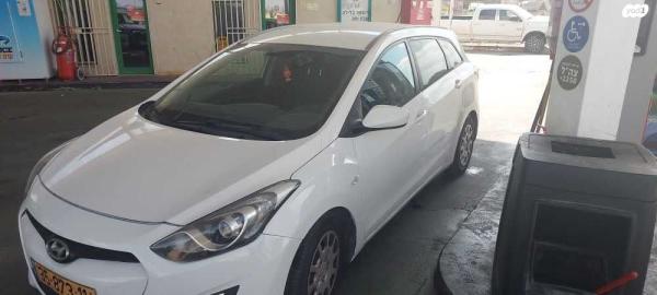 יונדאי i30 Inspire סטיישן אוט' 1.6 (135 כ"ס) בנזין 2013 למכירה ברחובות