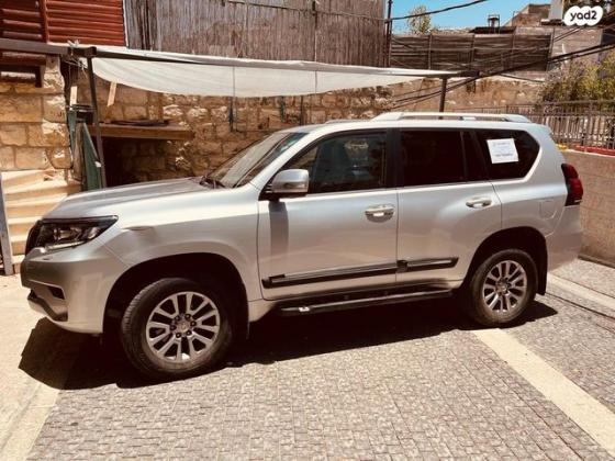 טויוטה לנד קרוזר ארוך 4X4 Limited אוט' דיזל 7 מק' 2.8 (177 כ"ס) דיזל 2018 למכירה בירושלים