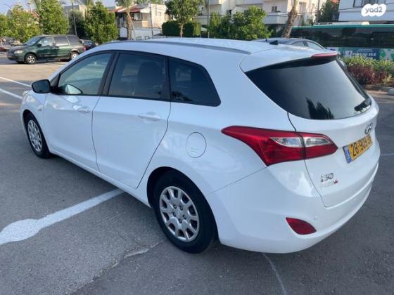 יונדאי i30CW a בנזין 2014 למכירה ברחובות