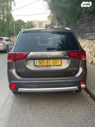 מיצובישי אאוטלנדר Instyle אוט' 7 מק' 2.0 (150 כ"ס) בנזין 2018 למכירה ברמת השרון