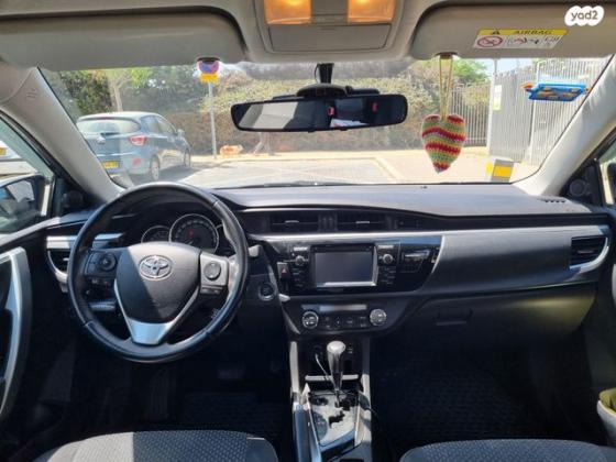 טויוטה קורולה GLI-FL אוט' 1.6 (132 כ''ס) [2013-2016] בנזין 2015 למכירה בבת ים