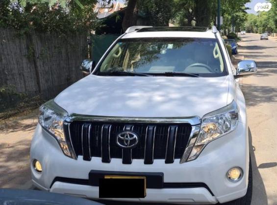 טויוטה לנד קרוזר קצר 4X4 Luxury אוט' דיזל 2.8 (177 כ"ס) דיזל 2017 למכירה בכפר שמואל