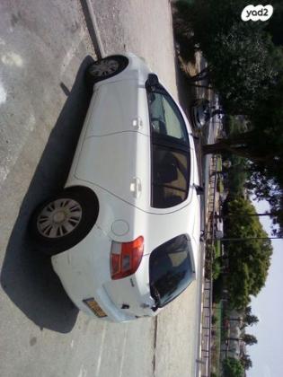 טויוטה יאריס Sol רובוטית 1.3 (100 כ"ס) בנזין 2010 למכירה בחריש