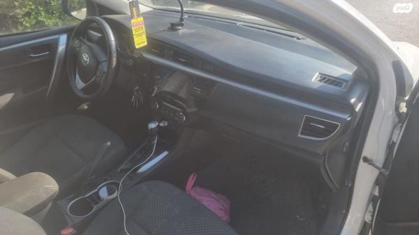 טויוטה קורולה GLI-FL אוט' 1.6 (132 כ''ס) [2013-2016] בנזין 2014 למכירה בבאר שבע