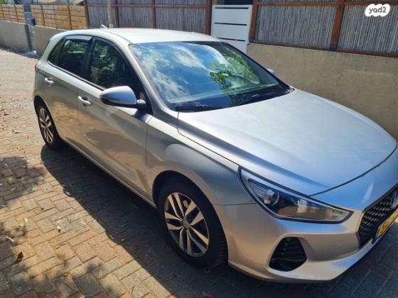 יונדאי i30 Premium אוט' 1.4 (140 כ"ס) בנזין 2018 למכירה בפרדס חנה כרכור