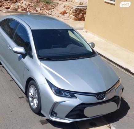 טויוטה קורולה הייבריד Executive SDN HV סדאן אוט' 1.8 (98 כ''ס) בנזין 2020 למכירה בקרית שמונה