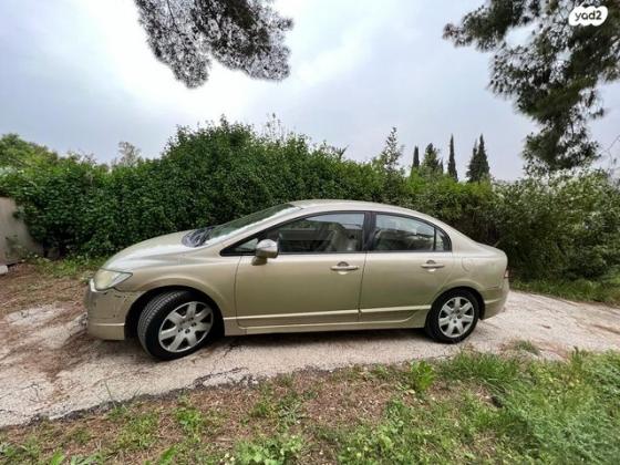 הונדה סיוויק סדאן החדשה LS אוט' 1.8 (140 כ''ס) בנזין 2007 למכירה בבית זית