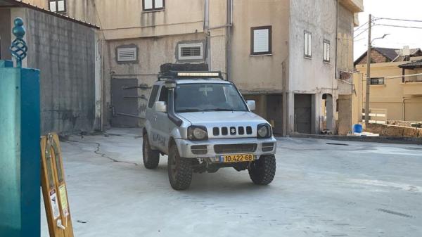 סוזוקי ג'ימני 4X4 JLX-J אוט' 1.3 (85 כ''ס) בנזין 2009 למכירה בג'וליס