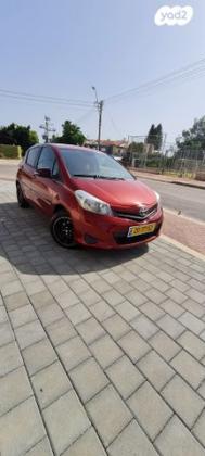 טויוטה יאריס Style אוט' 1.3 (99 כ"ס) בנזין 2013 למכירה בעפולה