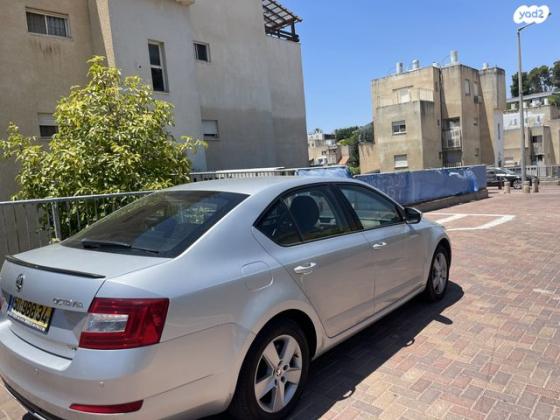 סקודה אוקטביה Ambition אוט' 1.2 (110 כ"ס) בנזין 2015 למכירה במגדל העמק