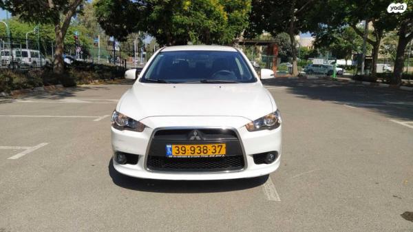 מיצובישי לנסר הדור החדש Instyle אוט' 1.6 (117 כ"ס) בנזין 2016 למכירה בנתניה