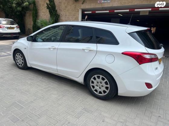 יונדאי i30 Inspire סטיישן אוט' 1.6 (135 כ"ס) בנזין 2013 למכירה בנתניה