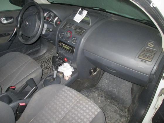 רנו מגאן דור 2 (2004-2010) Business אוט' 4 דל' 1.6 (110 כ''ס) בנזין 2008 למכירה בירושלים