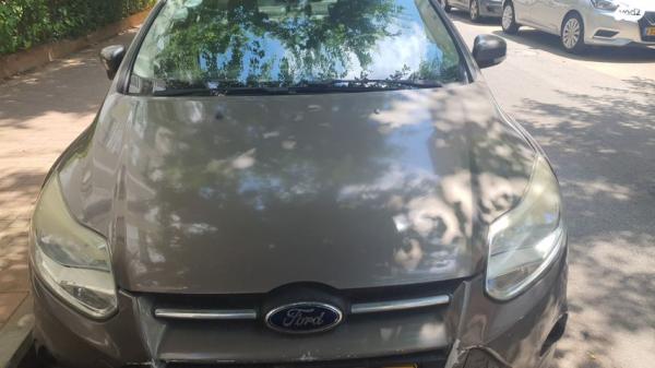 פורד פוקוס Trend סדאן אוט' 1.6 (125 כ"ס) בנזין 2012 למכירה בנתניה