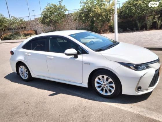 טויוטה קורולה הייבריד Sense סדאן אוט' 1.8 (98 כ''ס) בנזין 2019 למכירה בעכו