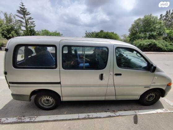 טויוטה הייאס קצר STD אוט' דיזל 2.5 (102 כ''ס) דיזל 2002 למכירה ביעד