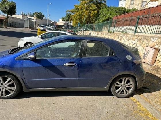 הונדה סיוויק האצ'בק החדשה Luxury אוט' 1.8 (140 כ''ס) בנזין 2009 למכירה בגבעת זאב