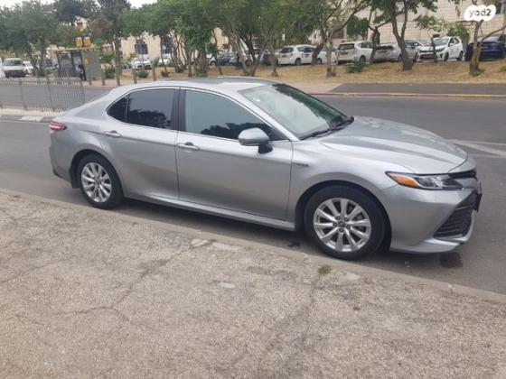 טויוטה קאמרי LE Plus הייבריד אוט' 2.5 (208 כ''ס) בנזין 2019 למכירה בירושלים
