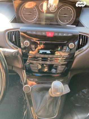 לנצ'יה אפסילון Platinum אוט' 0.9 (85 כ''ס) בנזין 2011 למכירה בשדה נחמיה