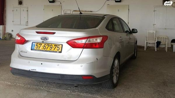 פורד פוקוס Trend סדאן אוט' 1.6 (125 כ"ס) בנזין 2012 למכירה באום אל פחם