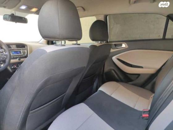 יונדאי i20 Insight אוט' 1.4 (100 כ"ס) בנזין 2015 למכירה בבאר שבע