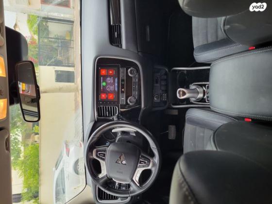 מיצובישי אאוטלנדר PHEV 4X4 Supreme הייבריד אוט' 5 מק' 2.4 (135 כ''ס) היברידי חשמל / בנזין 2019 למכירה ביבנה
