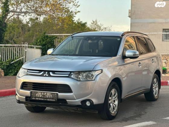 מיצובישי אאוטלנדר Instyle אוט' 7 מק' 2.0 (150 כ"ס) בנזין 2014 למכירה בנצרת עילית u002F נוף הגליל